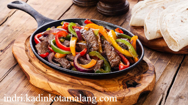 Bekal Sederhana dan Bergizi Daging Sapi Tumis Paprika